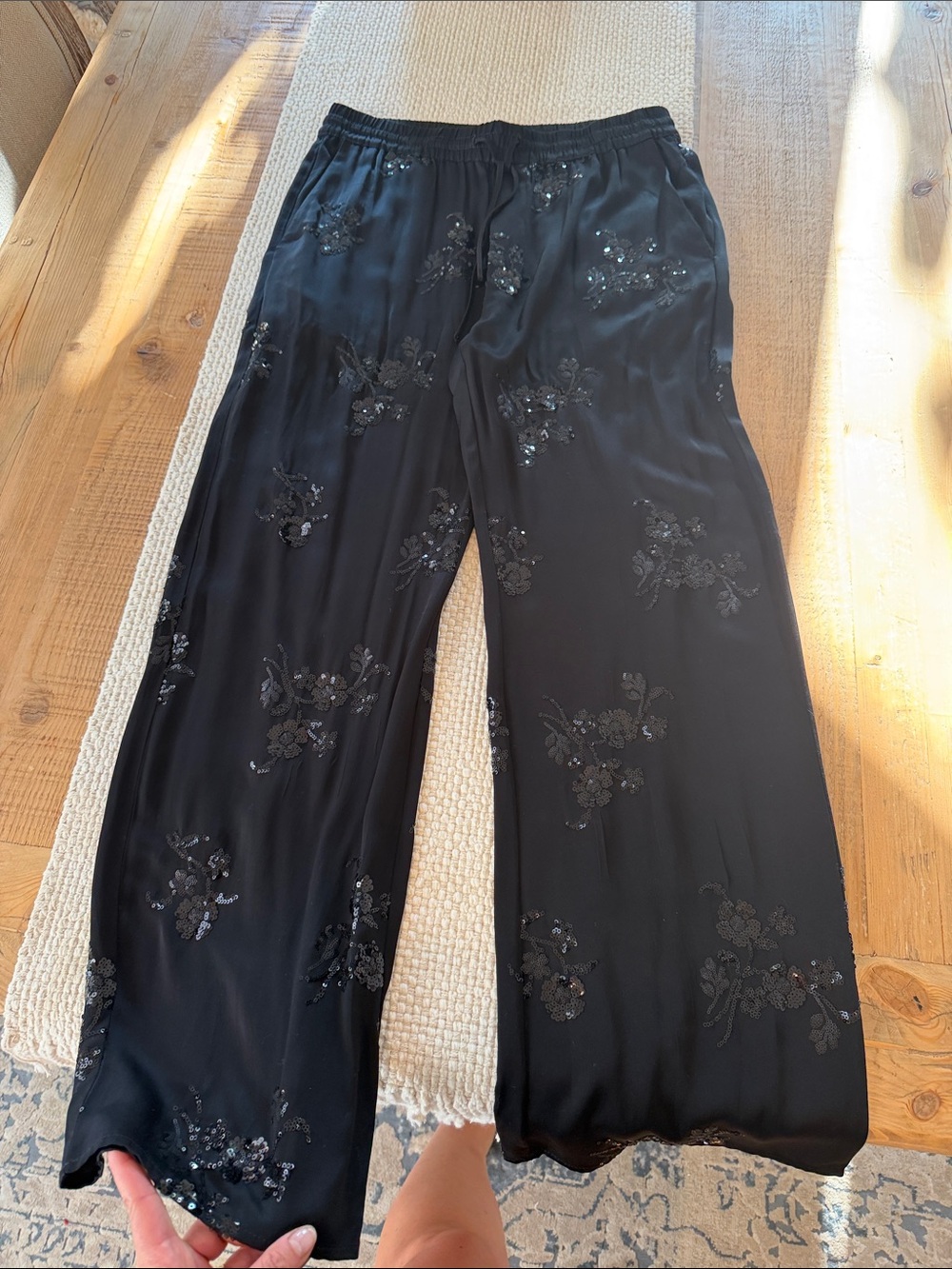 Zara - Satin Feel - Black Wide-Leg Sequin Floral Pants